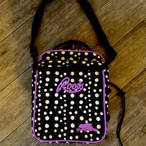 Roots lunch box